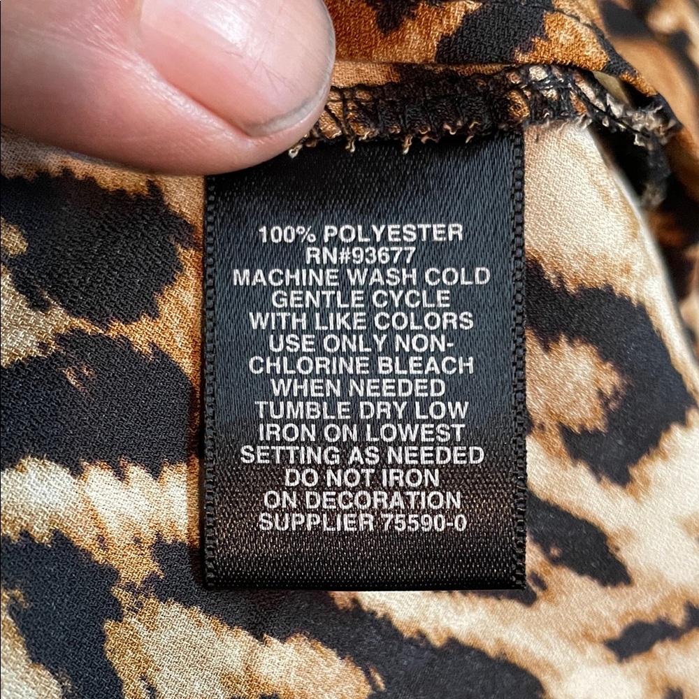 Bold Elements Chic Leopard Print Off-Shoulder Blo… - image 8